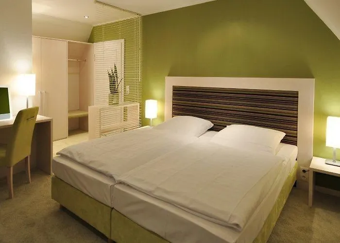 Und Lundenbergsand 4*