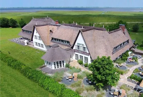 Und Lundenbergsand 酒店 4*