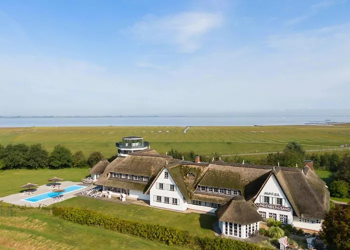 Hotel Und Lundenbergsand 4*